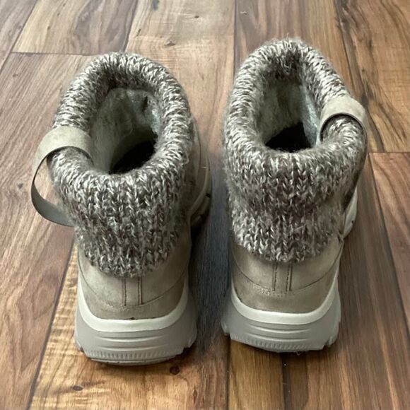 Skechers Relaxed Fit Easy Going Heighten in Natural Size 11 - Picture 5 of 10